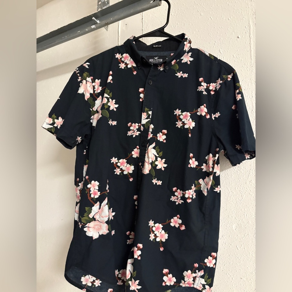 Hollister Black Floral Men's Shirt